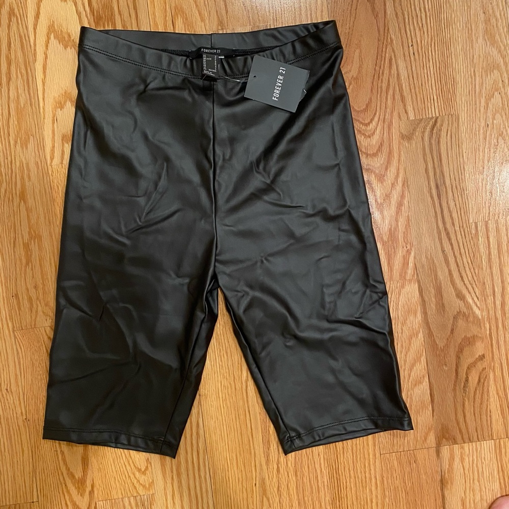 NWT bike shorts
